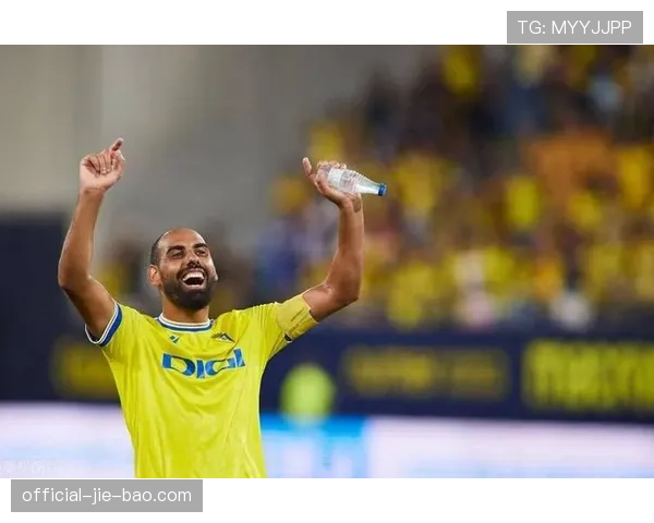 西甲联盟讨论下赛季可能引入的新规，或将限制门将在本方禁区内的持球时间以增加压迫回合